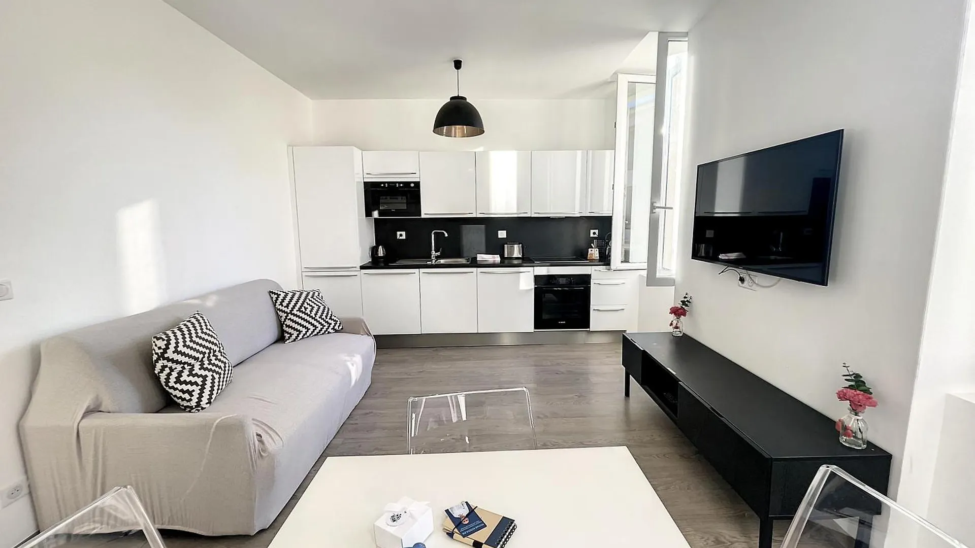 Apartment Cosy 1Br Cannes Gambetta Hyper Centre - Croisette 1 Mn - 4 Pers By Olam Properties